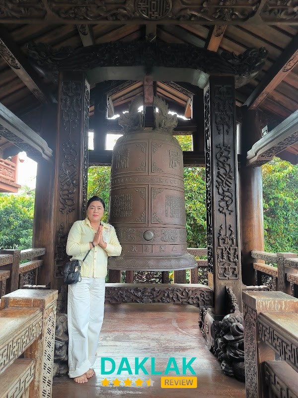 Không gian Chùa Sắc Tứ Khải Đoan