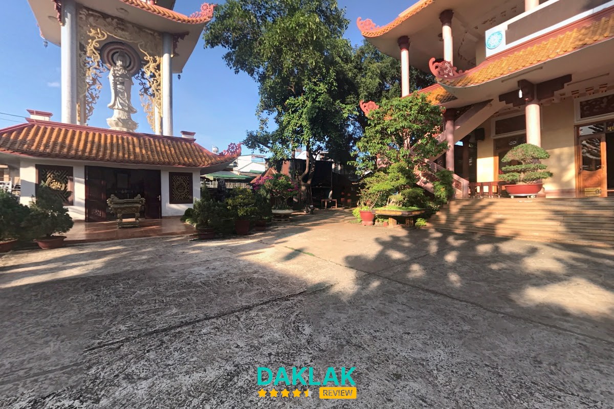 Không gian Tịnh Xá Ngọc Quang