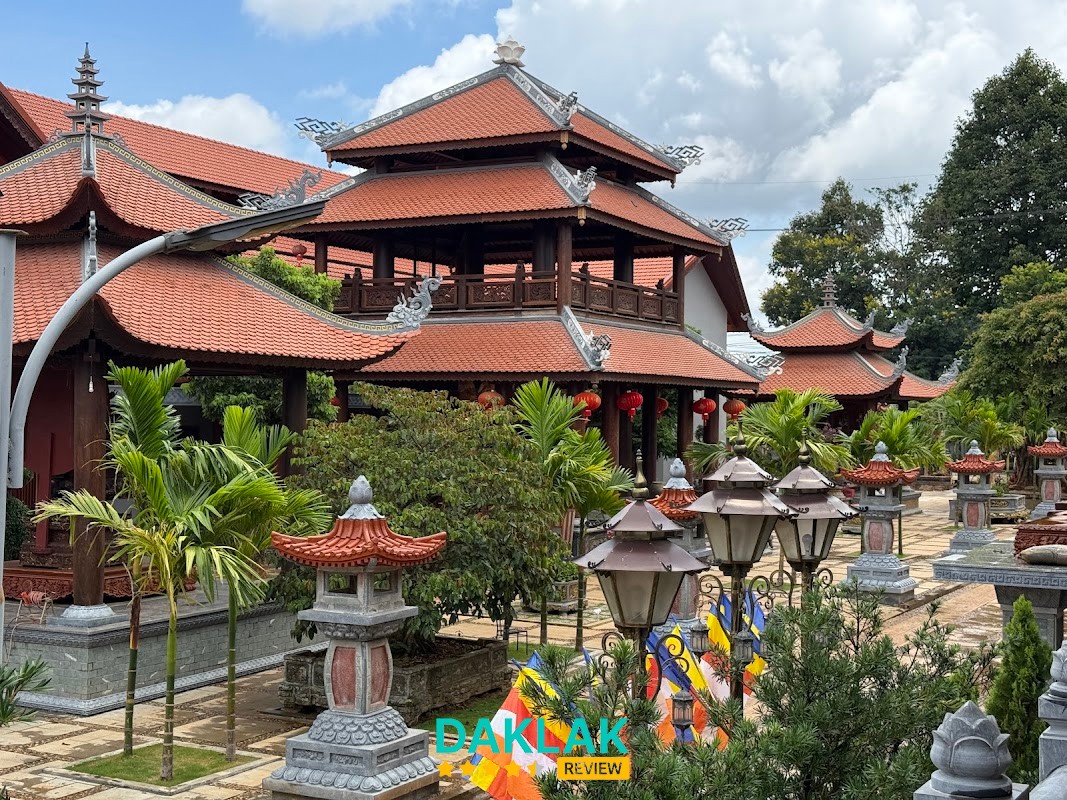 Hải Quang Già Lam Chùa Cau