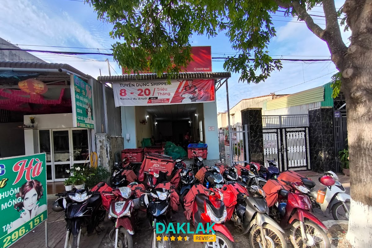 Khu vực giao nhận J&T Express Tân Hòa