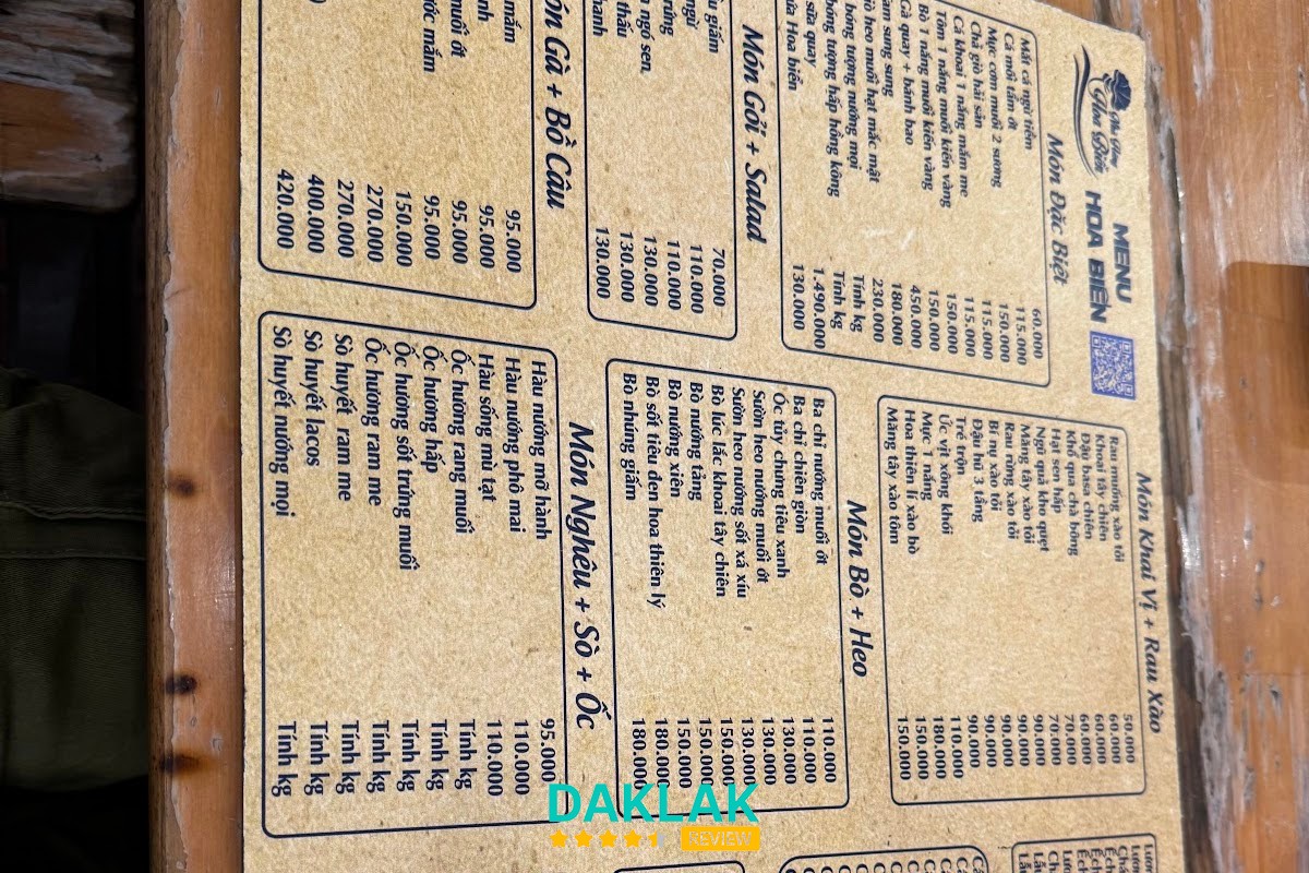Không gian Cơm Niêu Hoa Biển Tuy Hòa