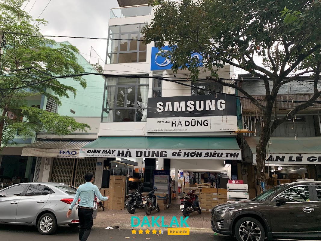 Không gian Điện Máy Hà Dũng