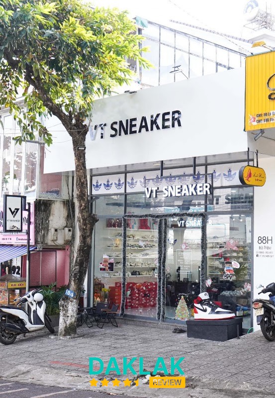 Không gian VT SNEAKER BMT
