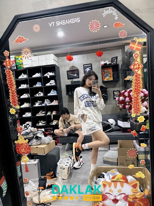Sneaker tại VT SNEAKER BMT