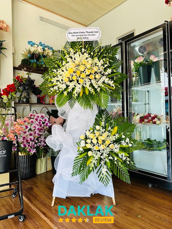 Không gian Nón Flower