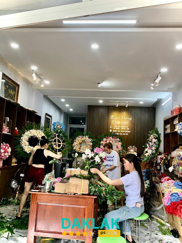 Hoa tại Shop Kim Dung
