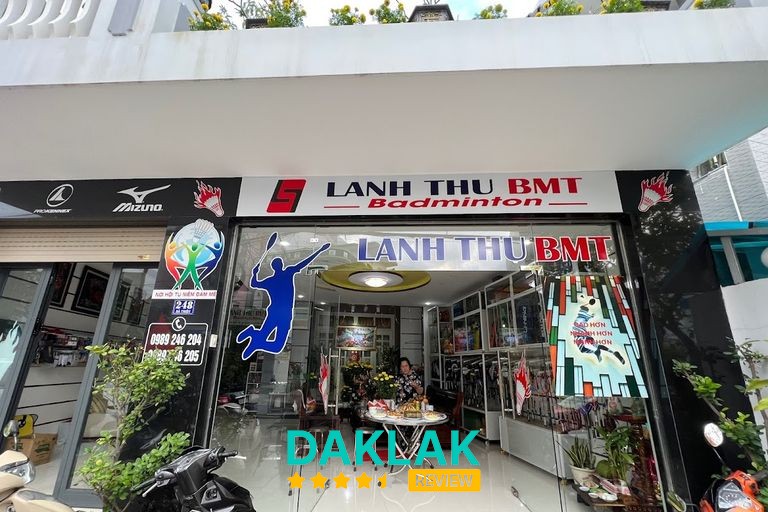 Không gian cửa hàng thể thao Thanh Thiếu Nhi Tuy Hòa