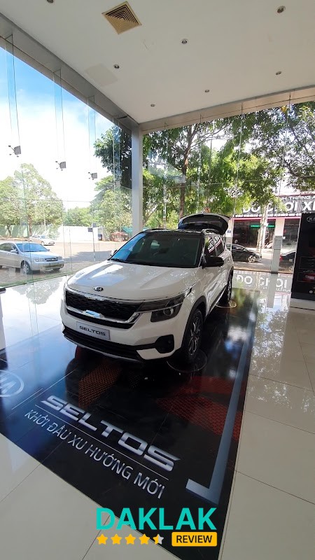 Khu dịch vụ DakLak Ford
