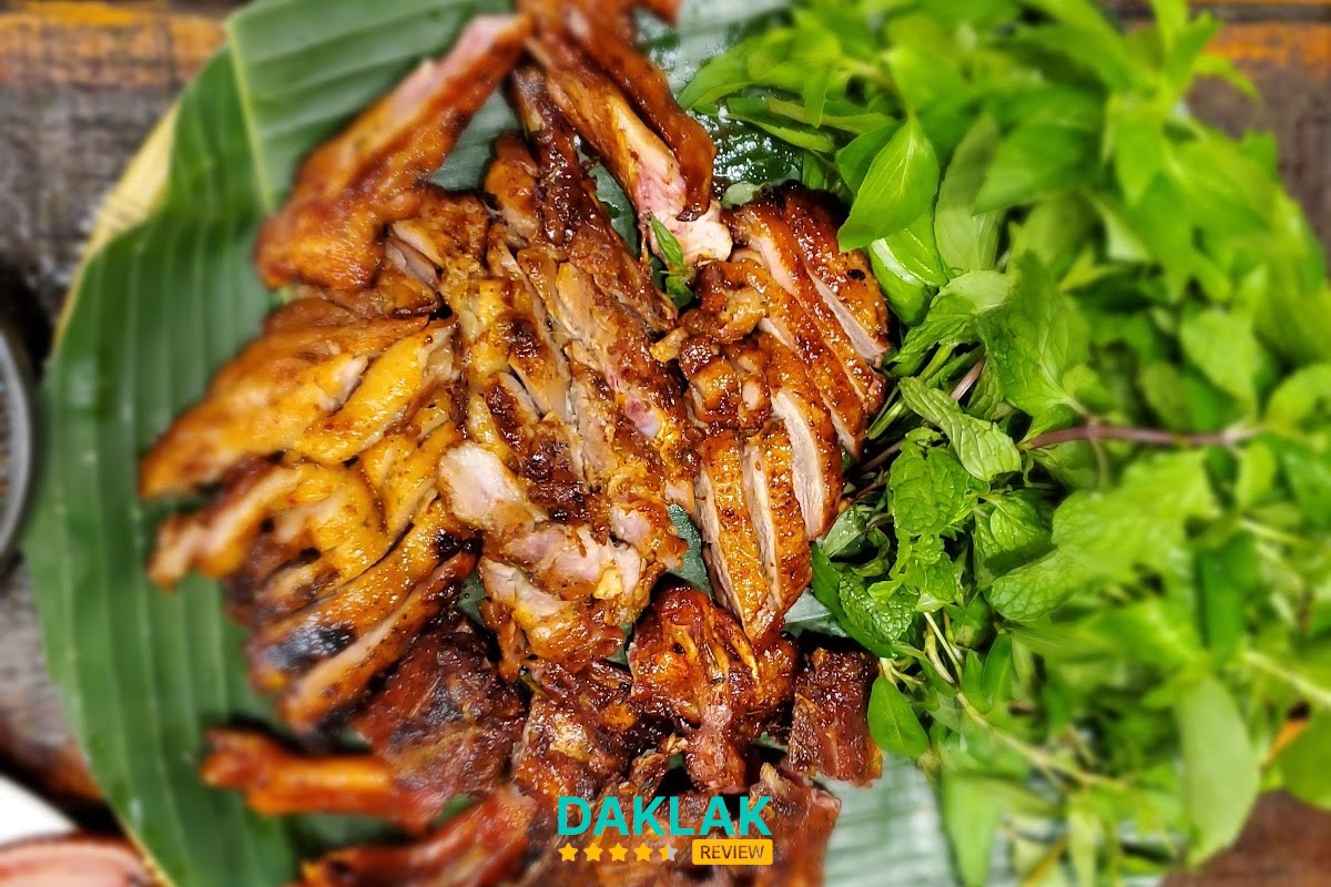 Khu vực dùng tiệc The Little Garden Buôn Ma Thuột
