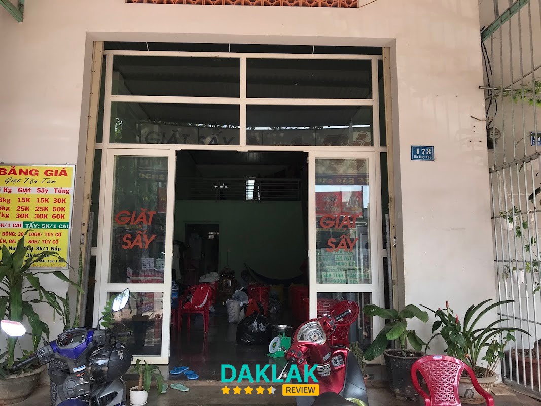 Không gian Giặt Sấy Anh Tý