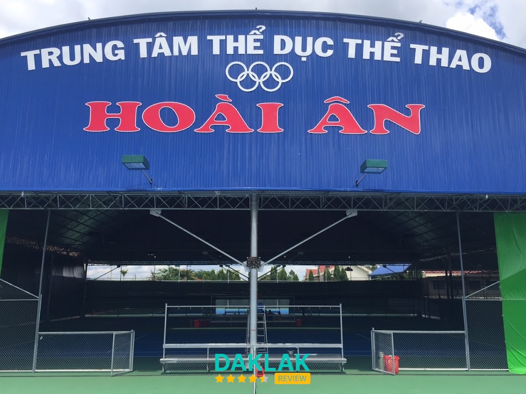 Hồ bơi Hoài Ân