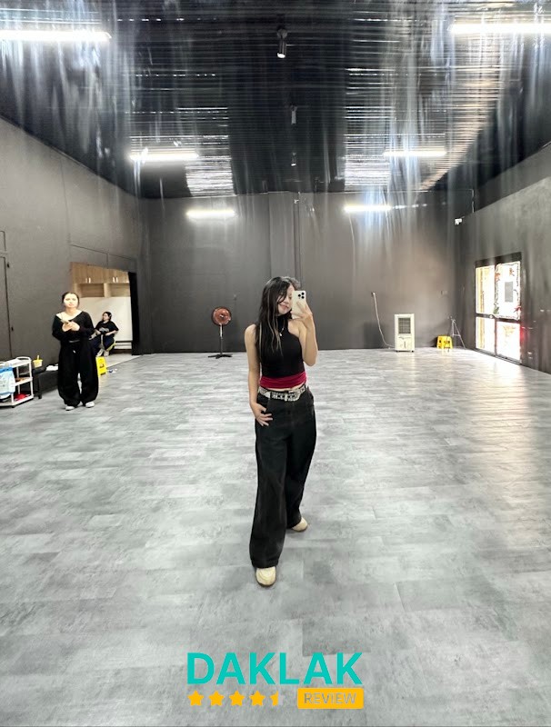 Phòng tập Nhảy Studios Buôn Ma Thuột
