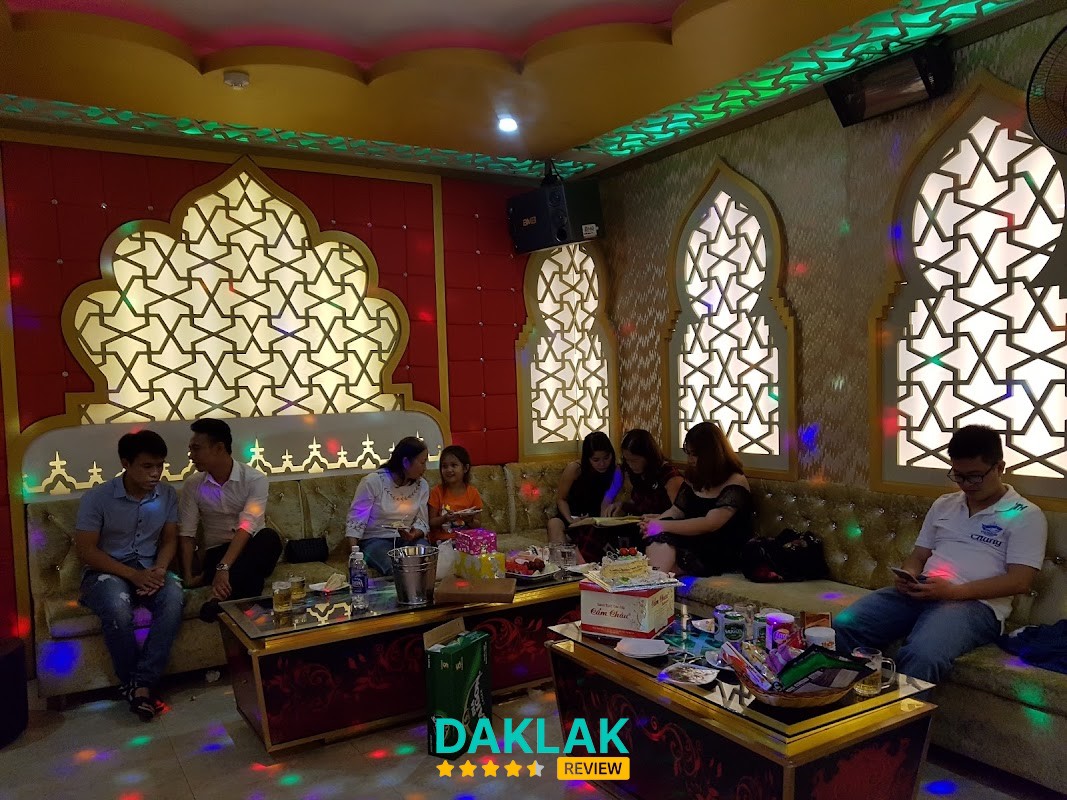 Không gian KARAOKE TANGO