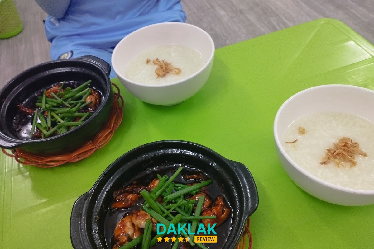 Kem dừa tại Kem Ông Tồ Tuy Hòa
