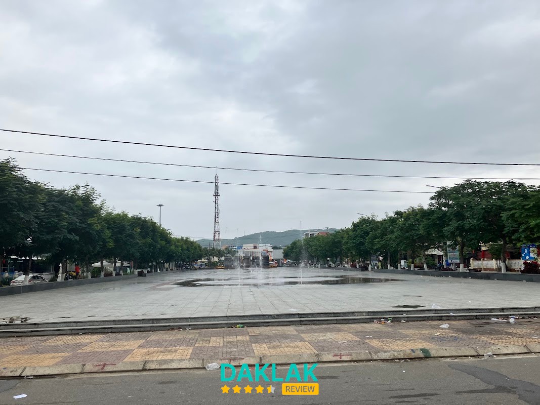 Công viên trung tâm Sông Cầu