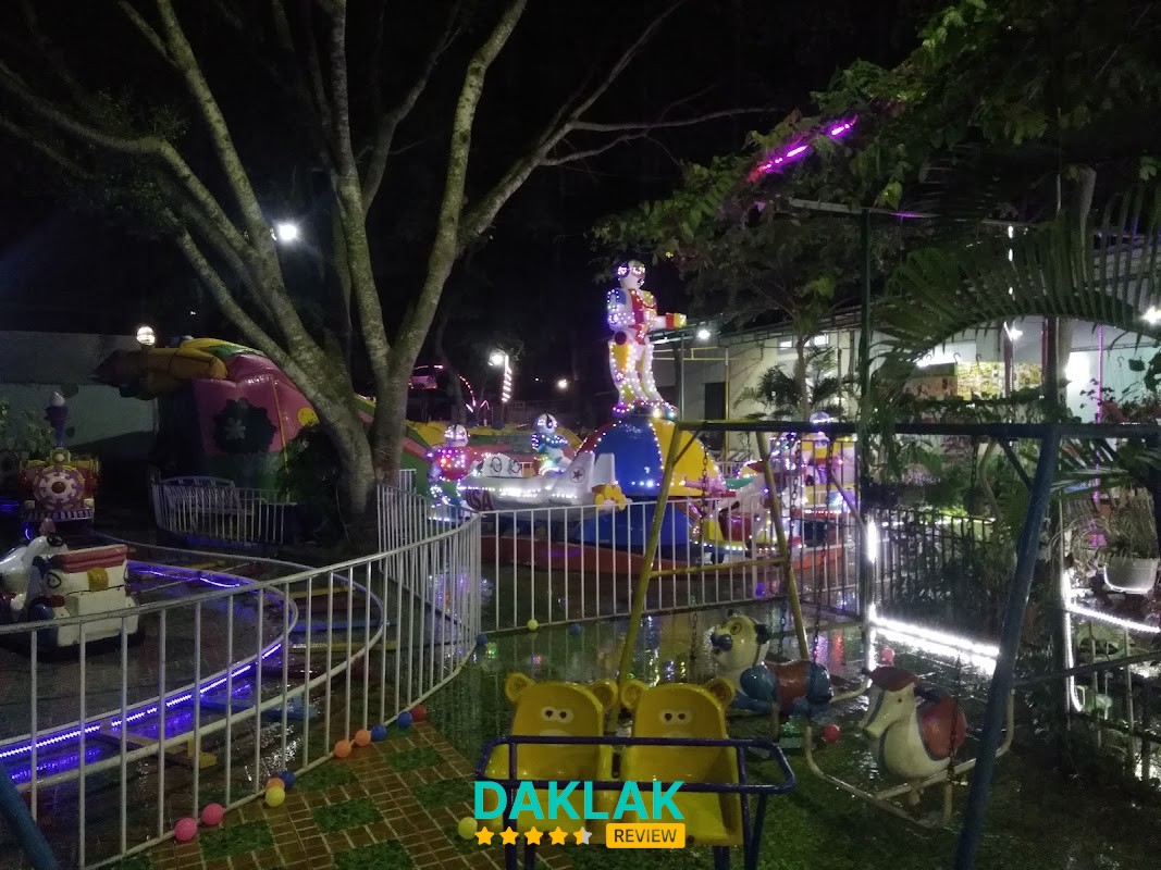 Hình ảnh Khu Vui Chơi Thiếu Nhi Đô Rê Mi Tân An