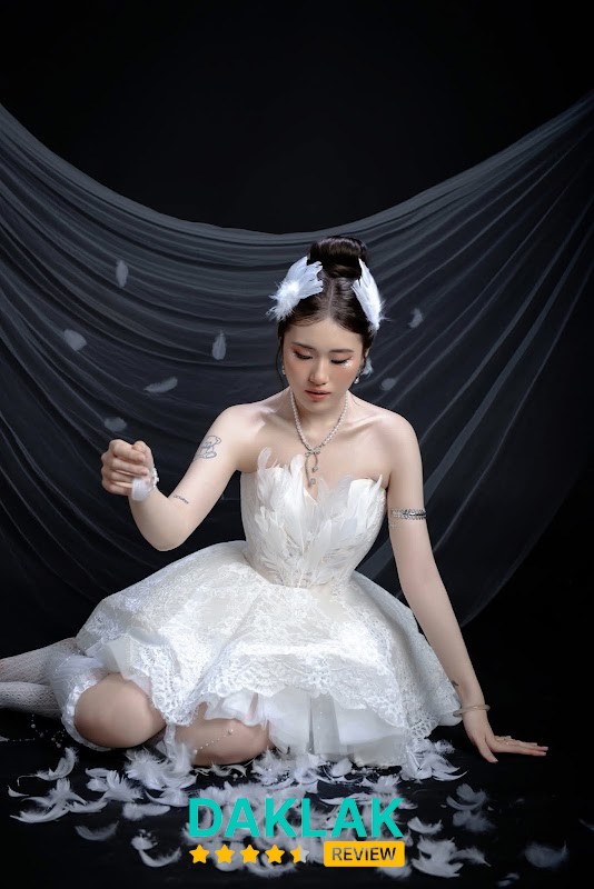 Moonie Makeup - trang điểm đẹp tại Đắk Lắk- Buôn Ma Thuột - Makeup Buôn Ma Thuột