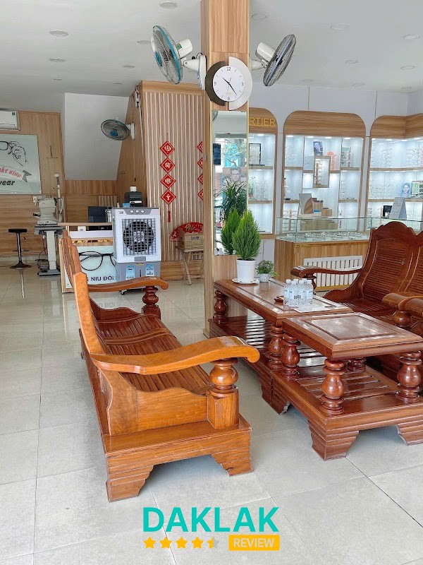 Gọng kính tại Thế Giới Mắt Kính Tuy Hòa
