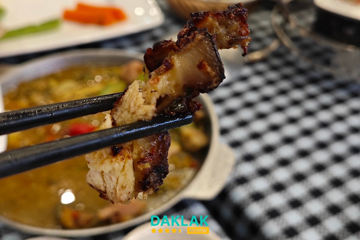 Không gian nhà hàng Đặc Sản Cá Sông