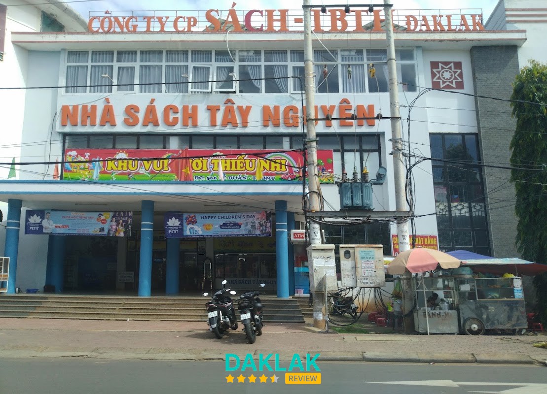 Không gian Nhà sách Tây Nguyên