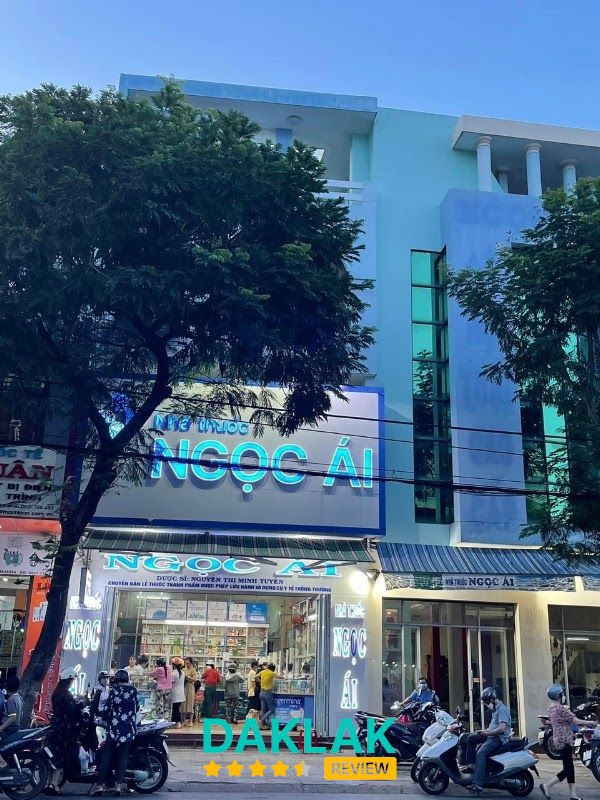 Không gian mua thuốc tại Nhà Thuốc Ngọc Ái