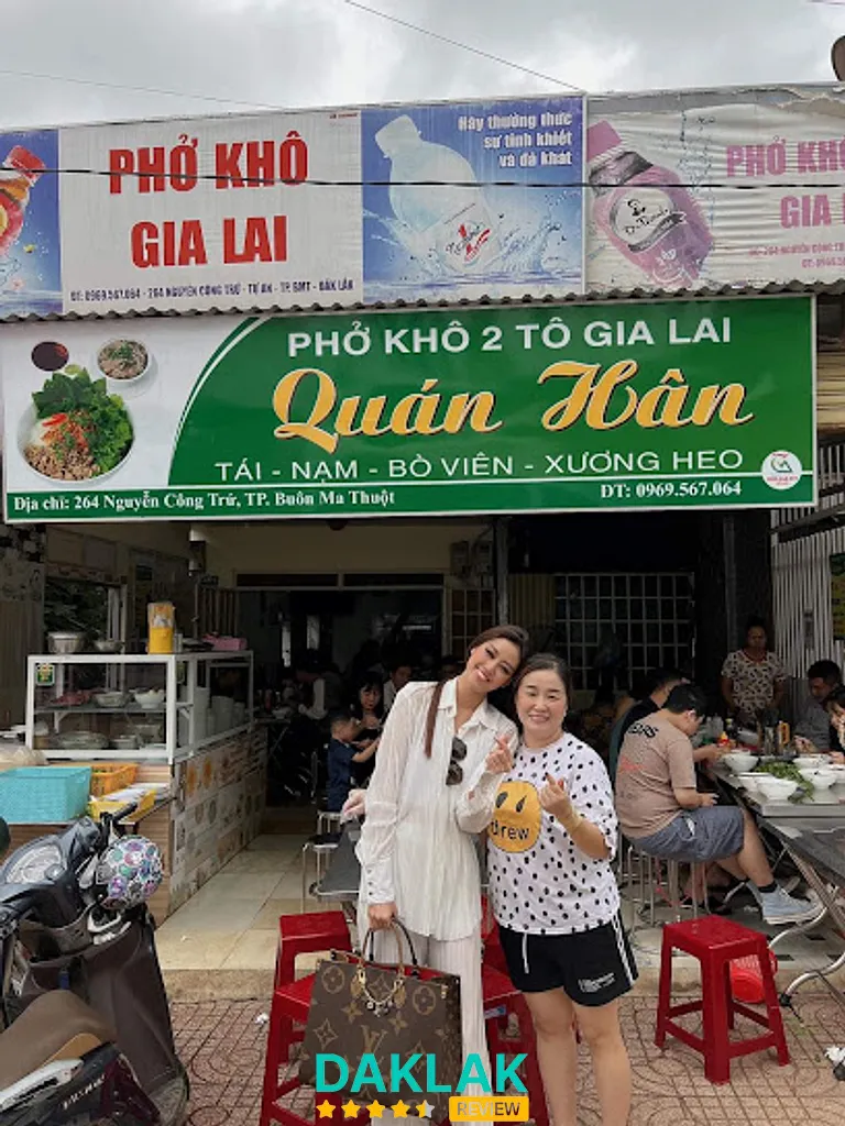 Phở khô 2 tô Gia Lai: 264 Nguyễn Công Trứ, Buôn Ma Thuột