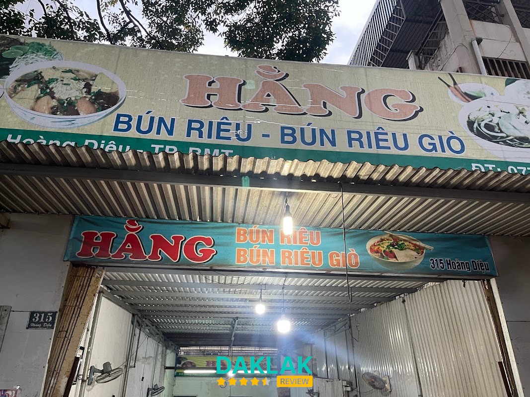 Không gian Bún Riêu Hằng BMT