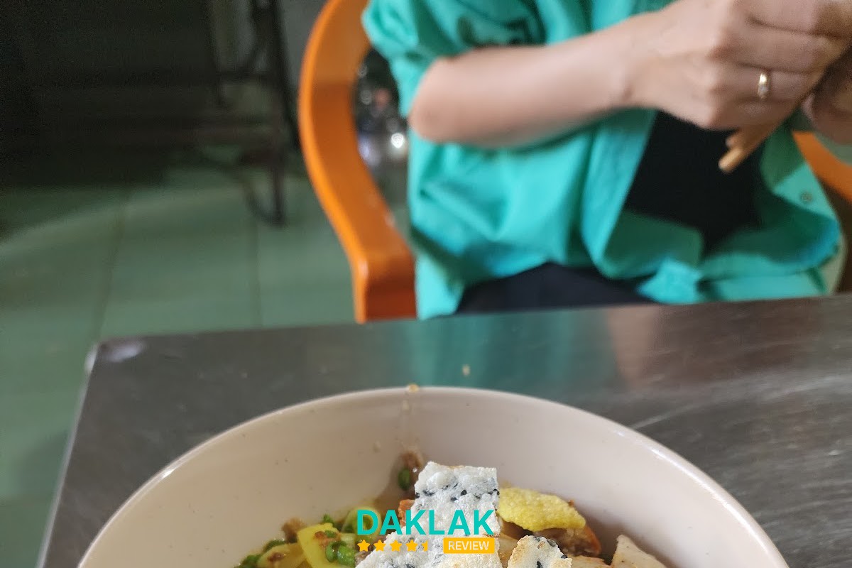 Mì Quảng tại Quán Ông Tư Hội An