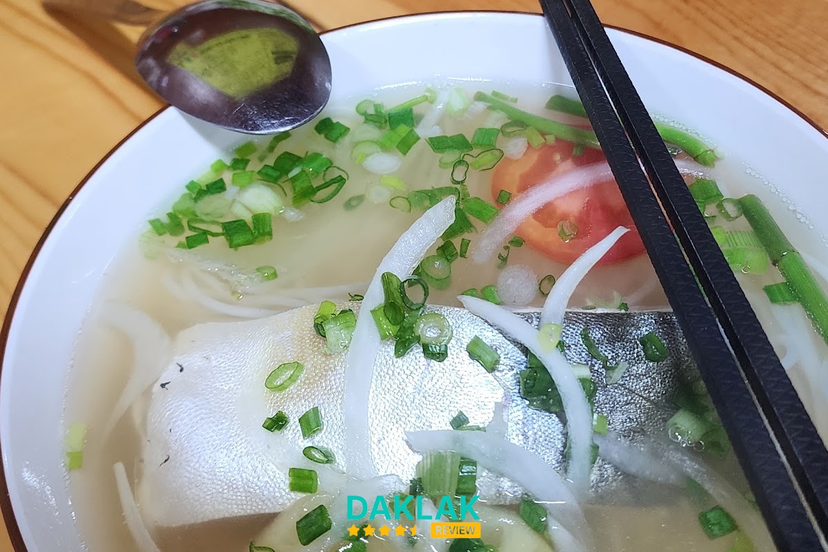 Bún cá và hải sản tại BMT