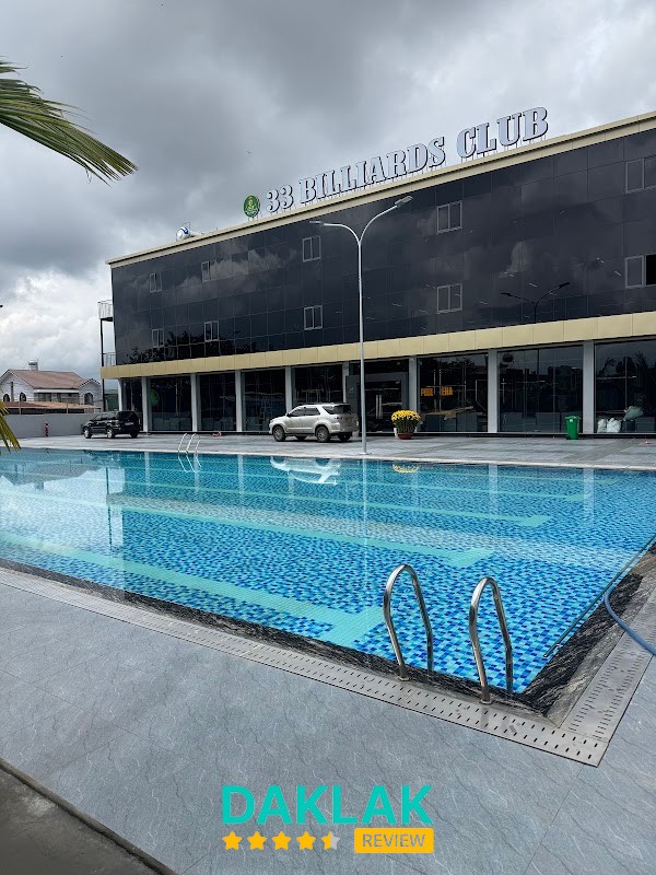 Bàn chơi tại 33 BILLIARDS POOL ARENA