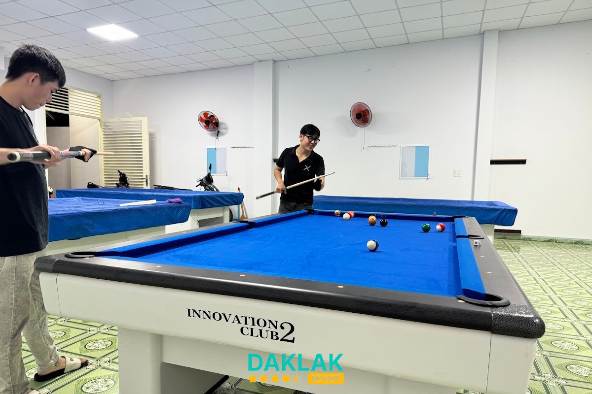 Bàn tại Billiard Club Win