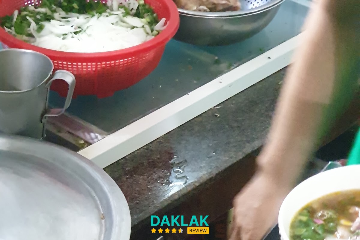 Tô bún bò tại Sông Hương Tuy Hòa