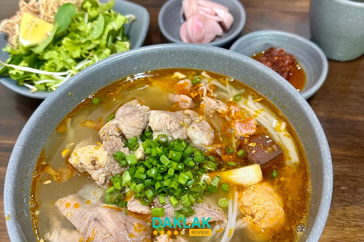 Món ăn tại Bò Né Vi Chef Tommy Tuy Hòa