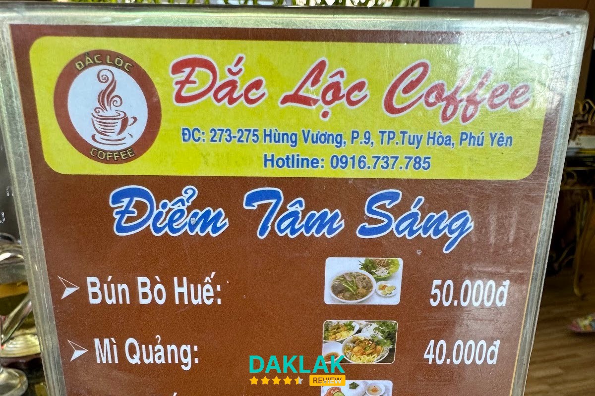 Không gian Đắc Lộc Cafe