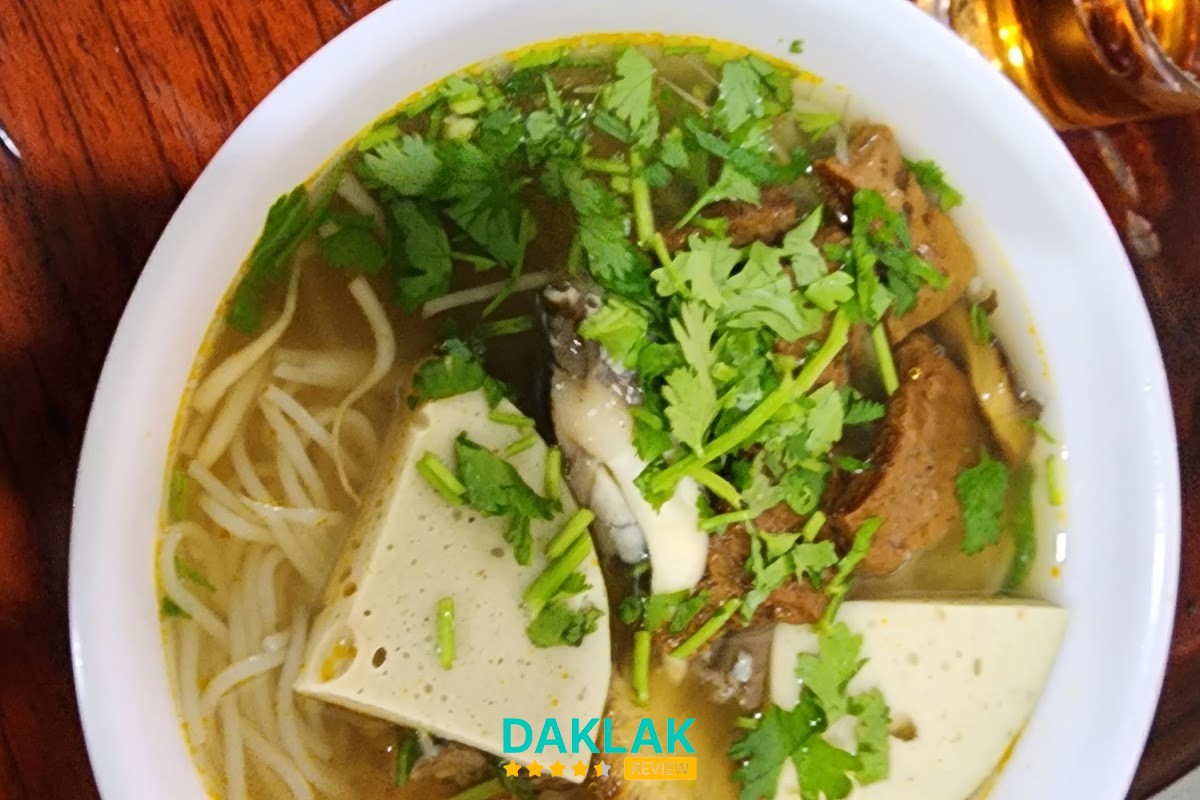 Không gian Quán Cơm Chay Giác Đức
