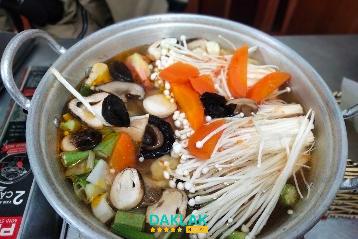 Không gian Quán Chay Tâm Thành