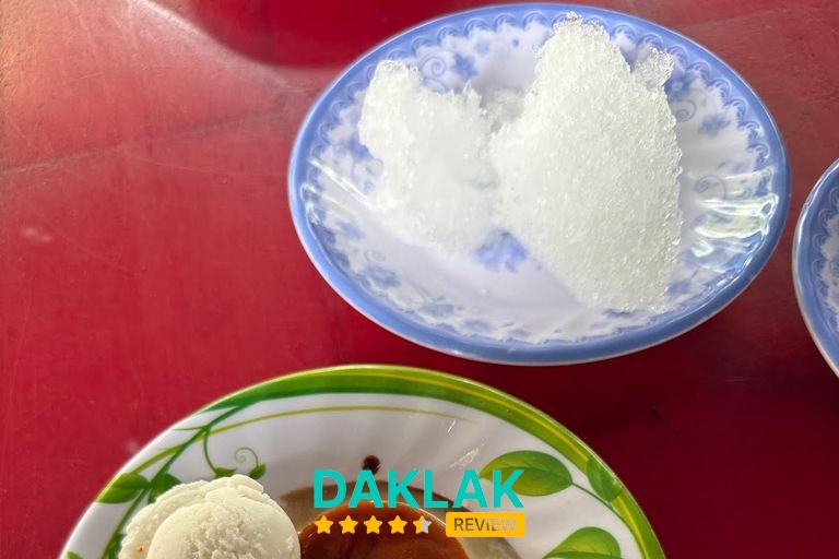 Kem mix nhiều vị tại Kem nhãn dừa