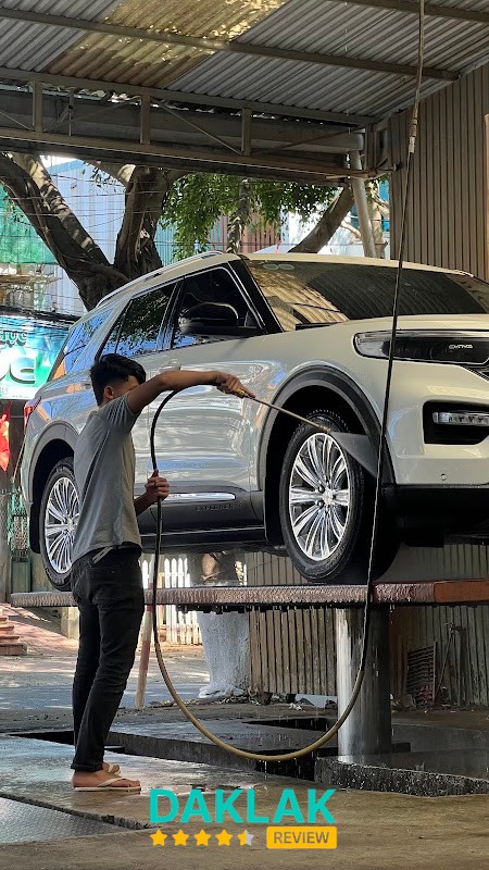 Dịch vụ rửa xe 99 Buôn Ma Thuột