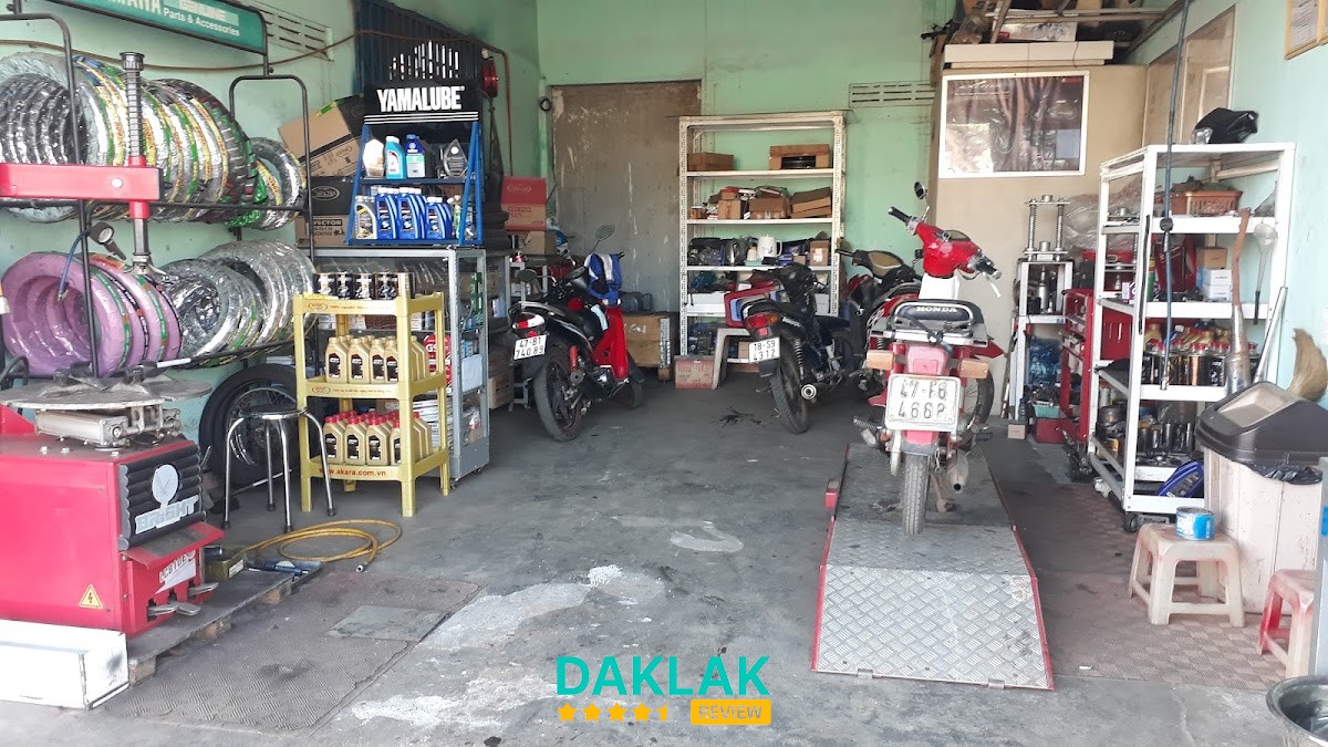 Khu sửa xe Tiến An