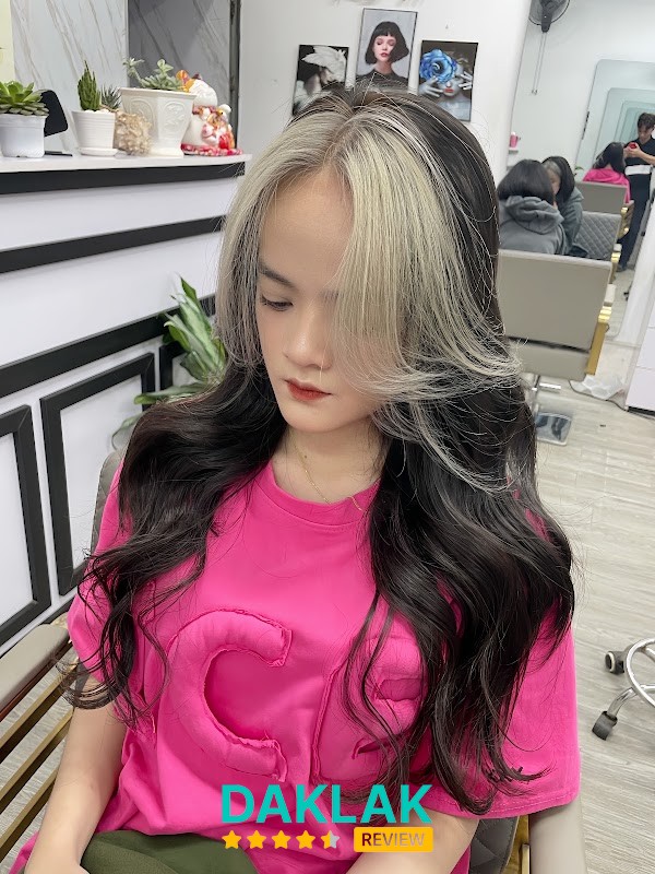 Kim Huyền Hair-Nail-Makeup Thôn 4 Xã Hoà Sơn - Tiệm Trang Điểm Krông Bông - hình 2