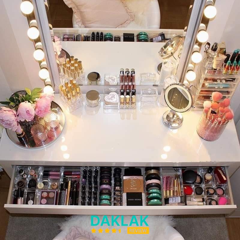 Tóc, makeup amy trần - Tiệm Trang Điểm Tân Lập - hình 2