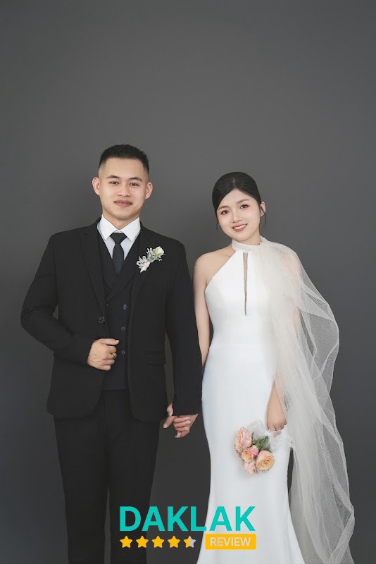 Hue Le Makeup - Tiệm Trang Điểm Tân Lập