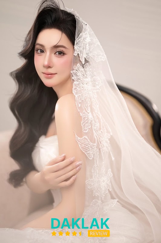 Hue Le Makeup - Tiệm Trang Điểm Tân Lập - hình 2