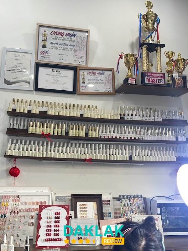 Thuy Trang Nail Makeup Gội đầu - Tiệm Trang Điểm Tân Lập - hình 2