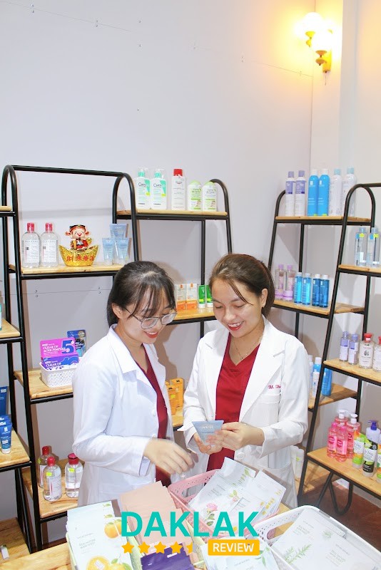 Phòng khám da liễu - NGỌC UẨN Spa & Clinic - Buôn Ma Thuột - Trị Sẹo Rỗ Buôn Ma Thuột - hình 3