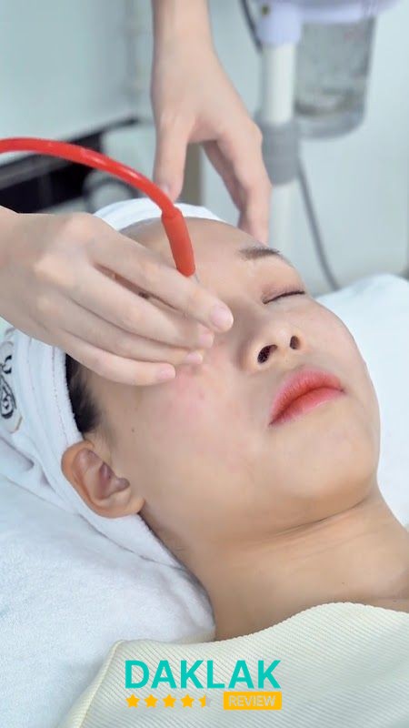 Hình ảnh thứ ba thuộc hồ sơ Koi Beauty tại đại lộ Hùng Vương